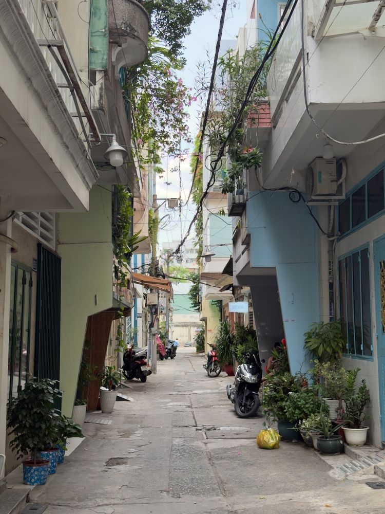 alleyway in Saigon