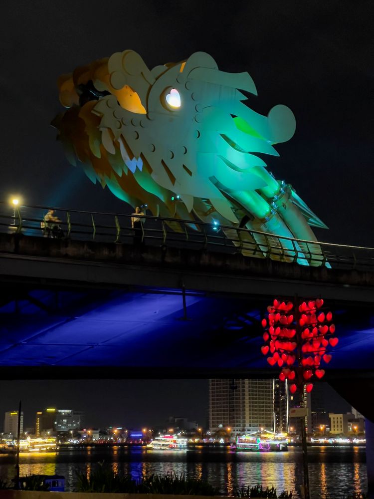 da nang dragon bridge