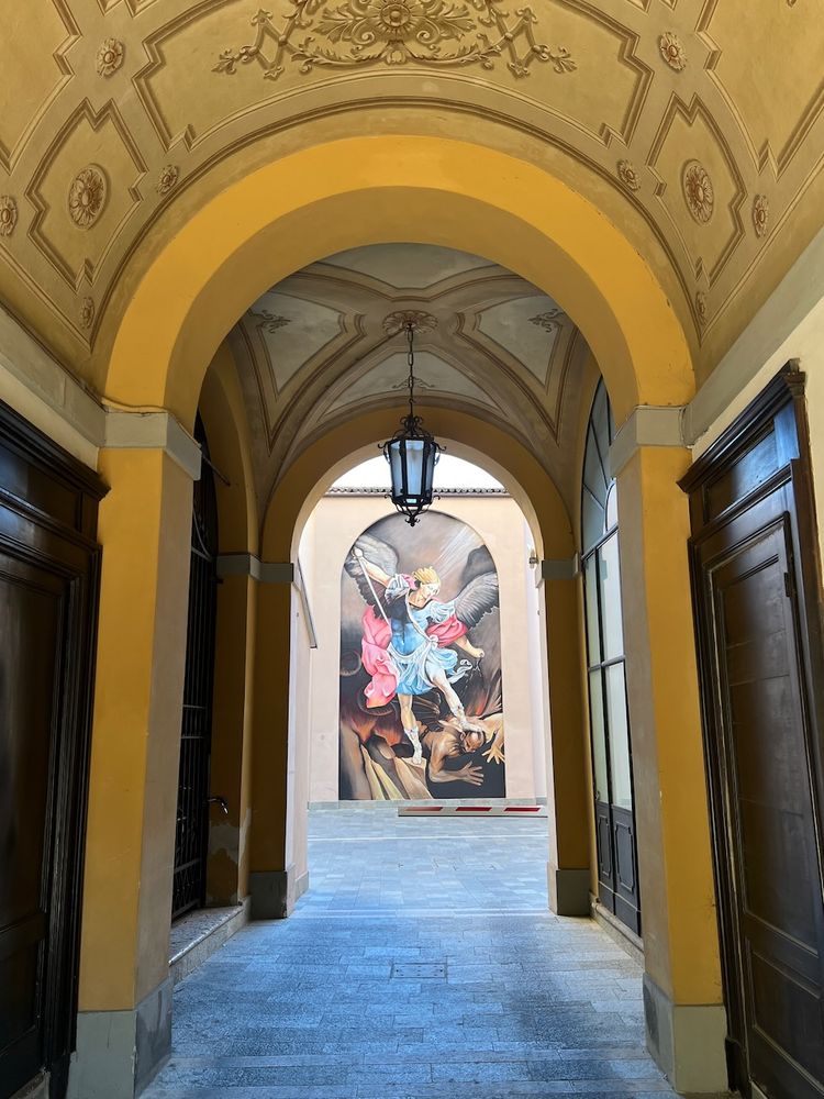 fresco through a portico
