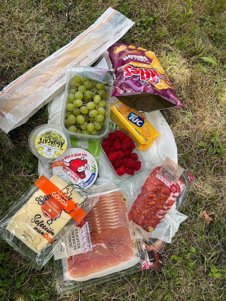 picnic snacks