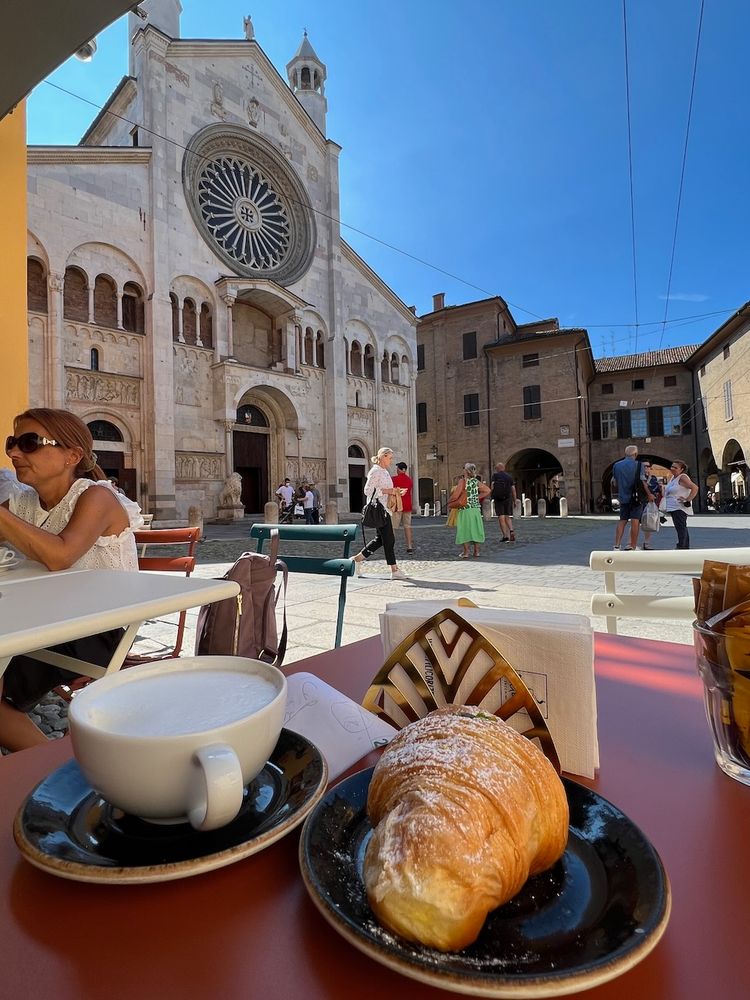 breakfast on the piazza