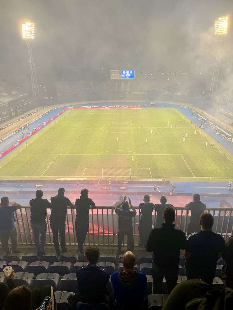 supports burn flares at Dinamo Zagreb match