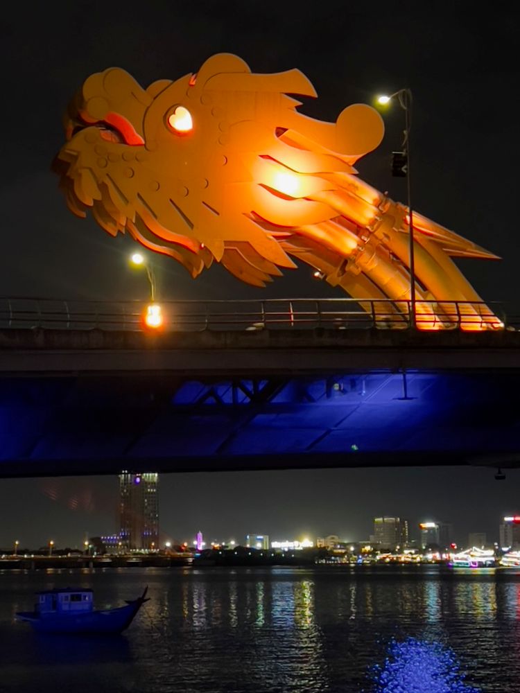 da nang dragon bridge