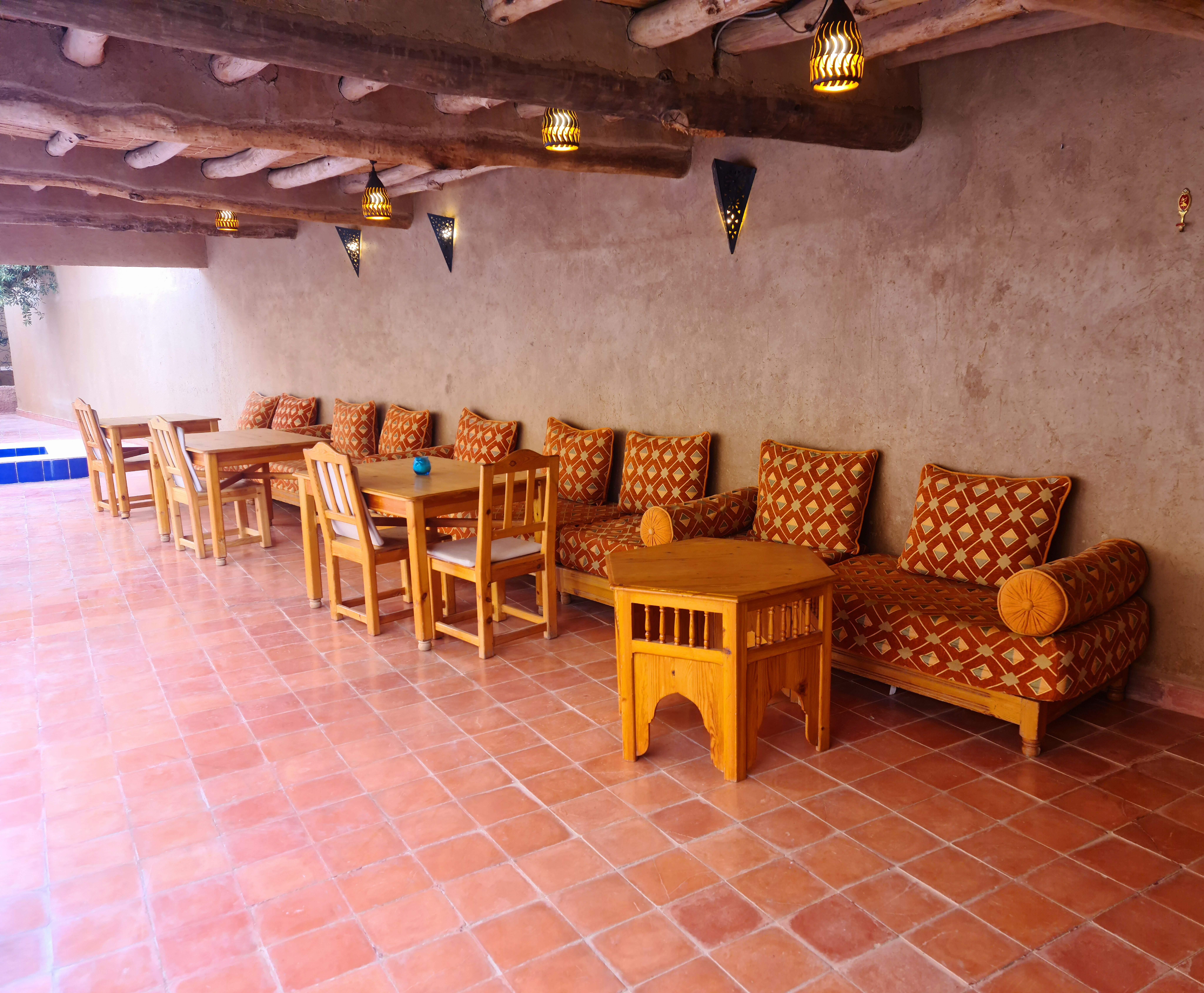Espace repas piscine (2)