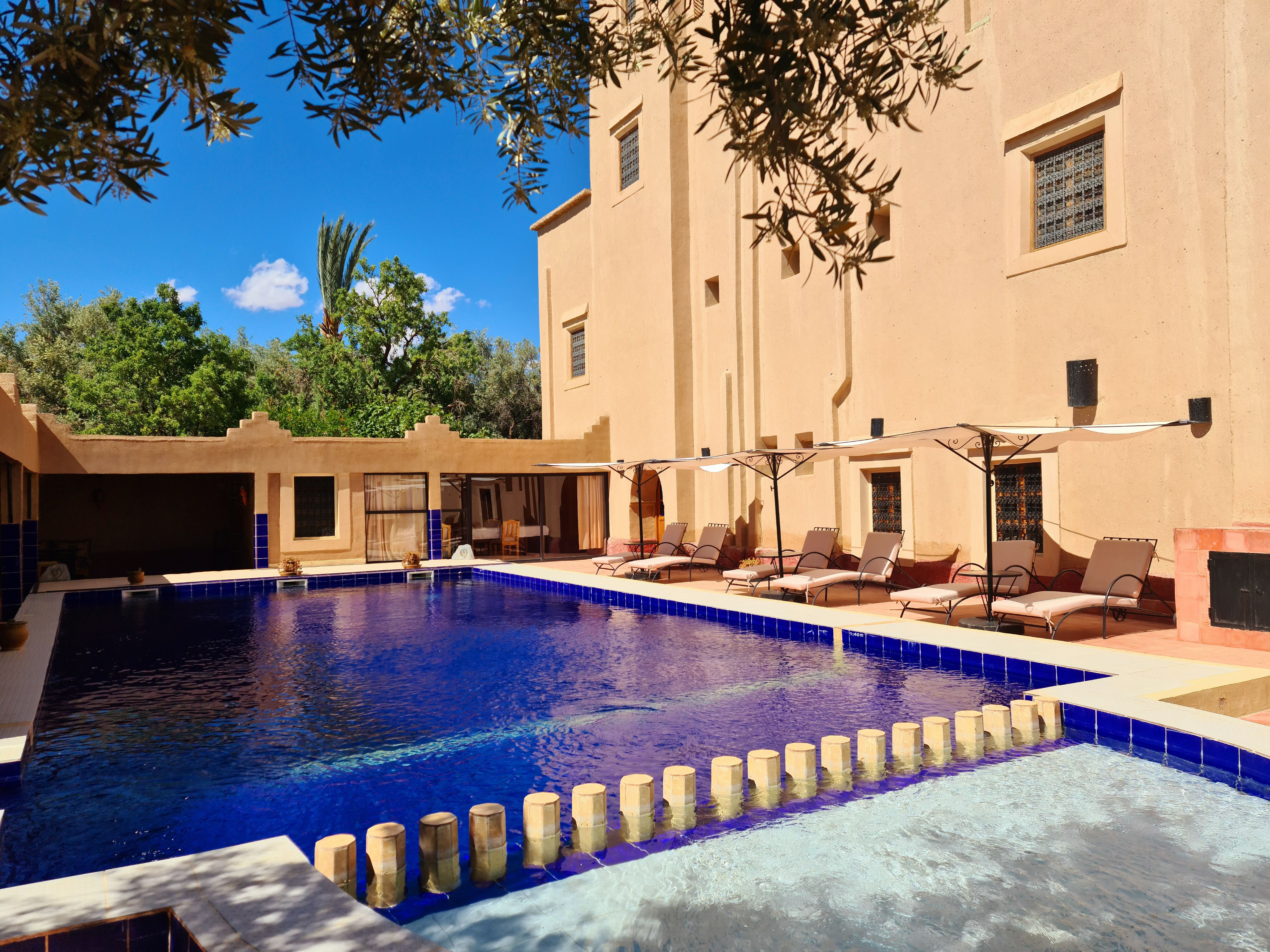 Piscine et transat