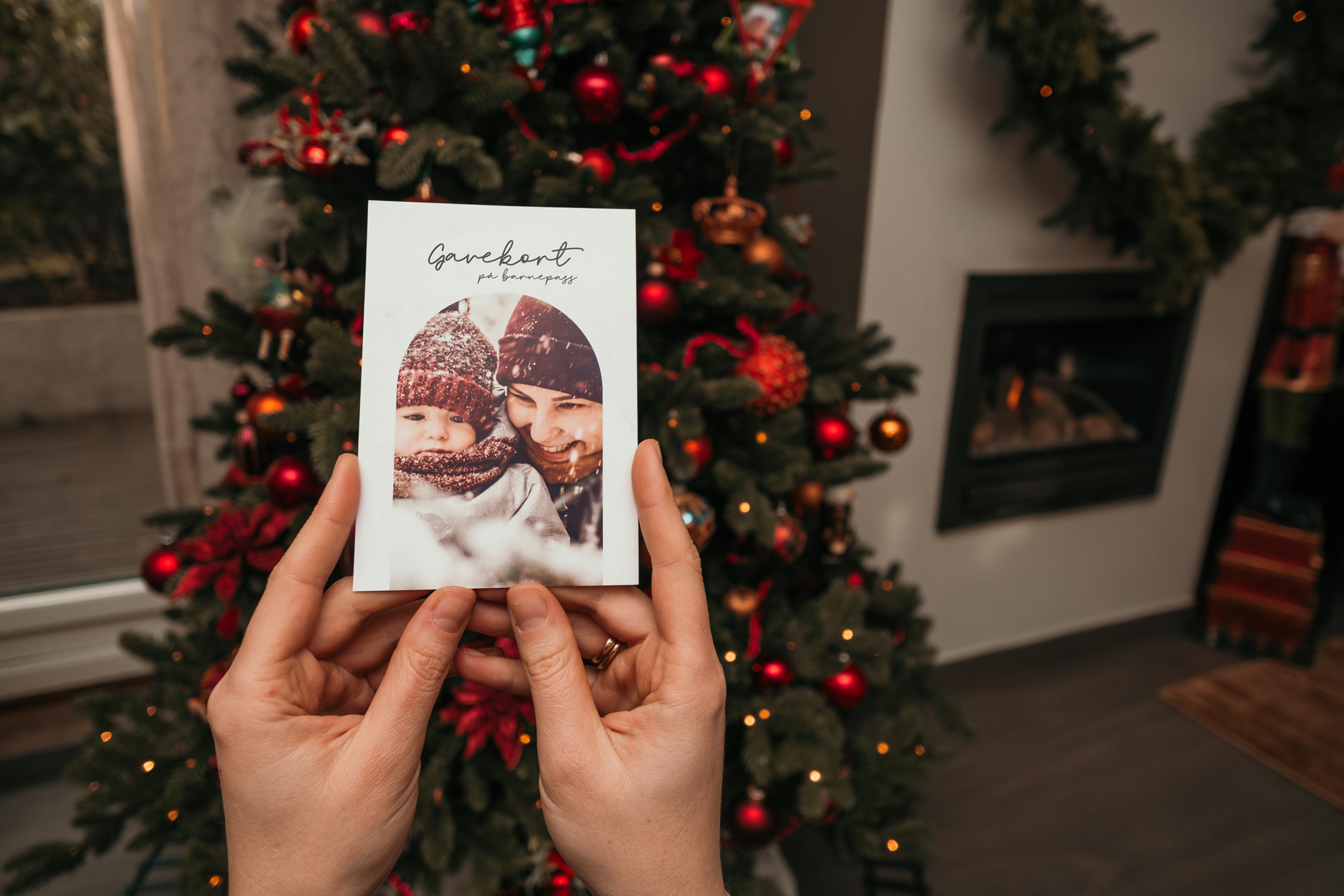 Julekort med bilder i en av Elite Fotos designmaler