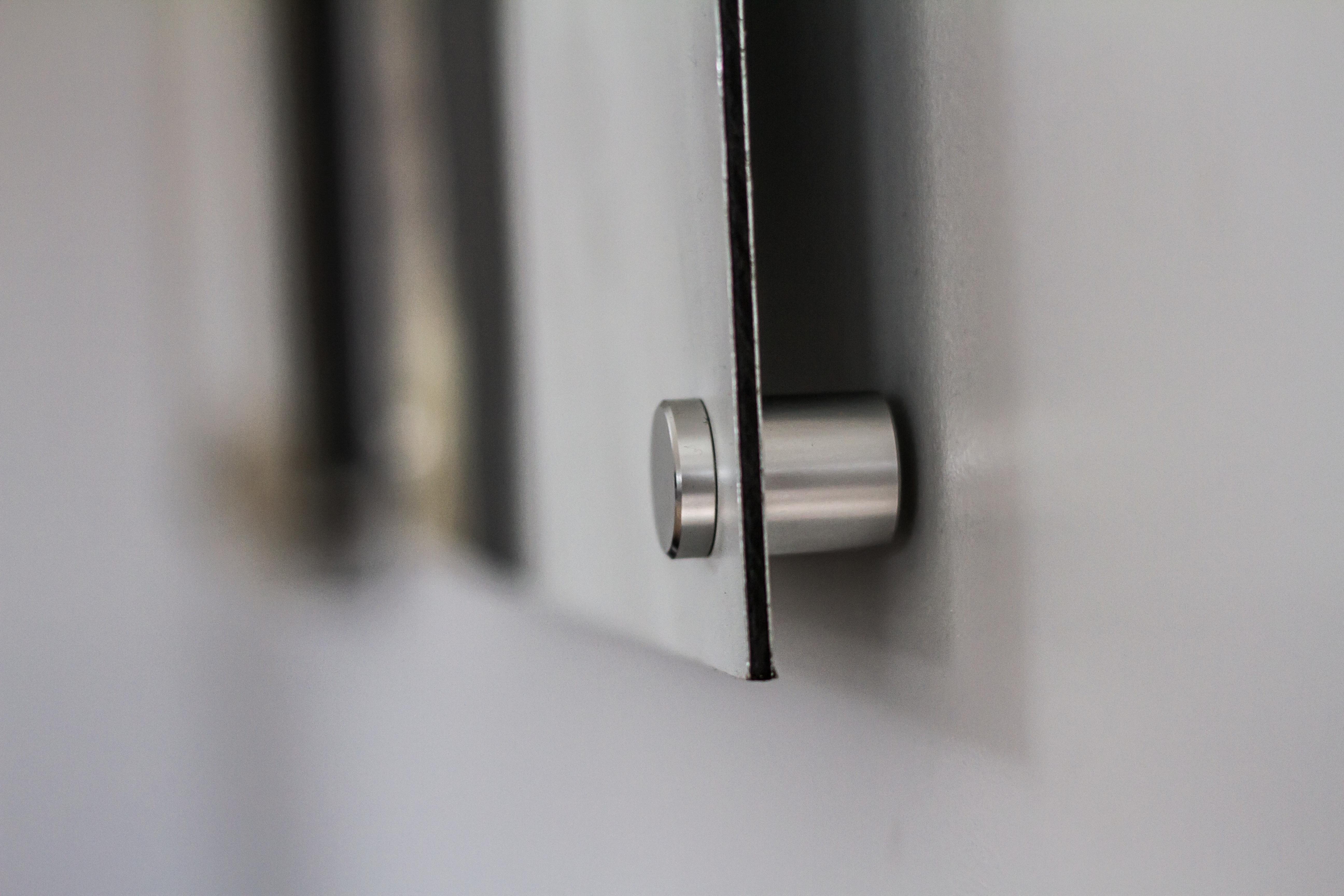 Avstandsfeste på alu