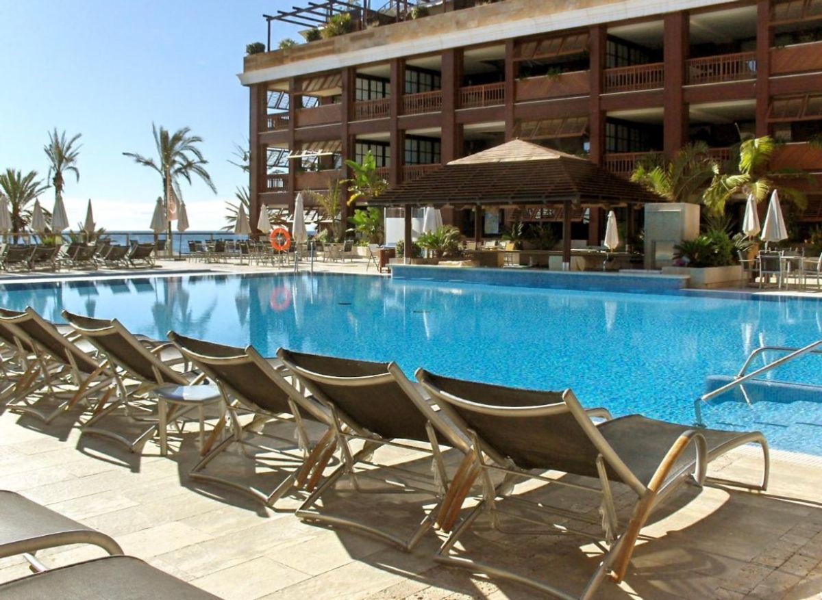 Marbella w 5* hotelu za 1499 zł!🇪🇸🏝️ (W cenie loty+hotel ze śniadaniami+transfer)