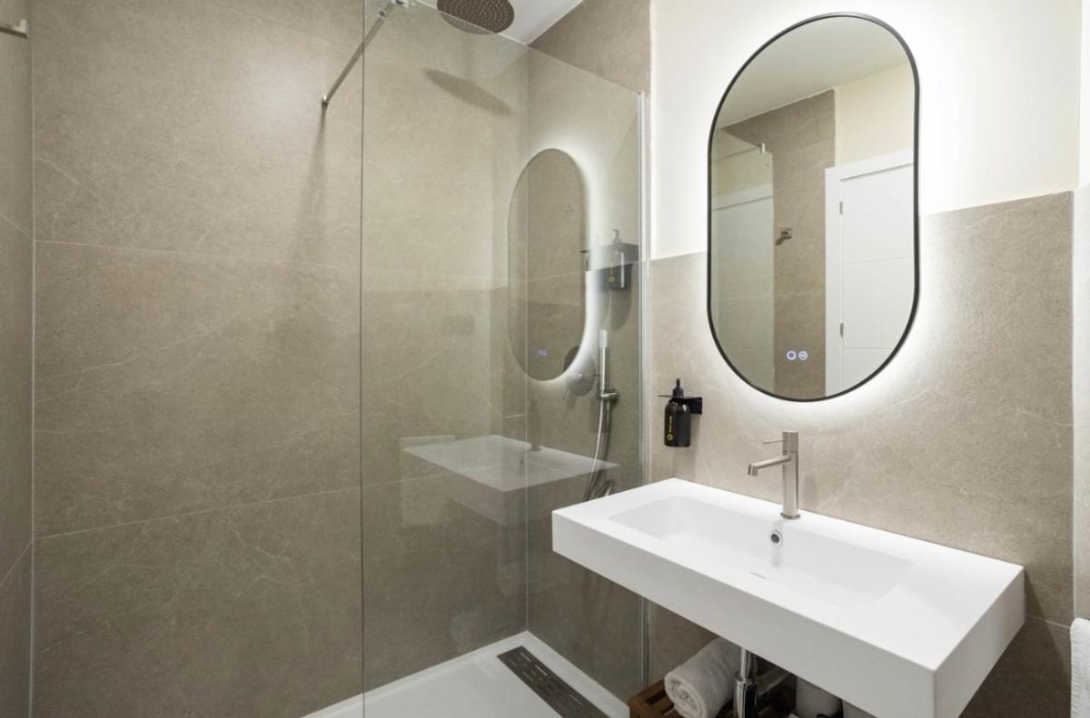 ⚽️ Wyjazd na mecz Realu Madryt za 1599 zł!🇪🇸 (W cenie: bilet na mecz+loty+hotel+transport)