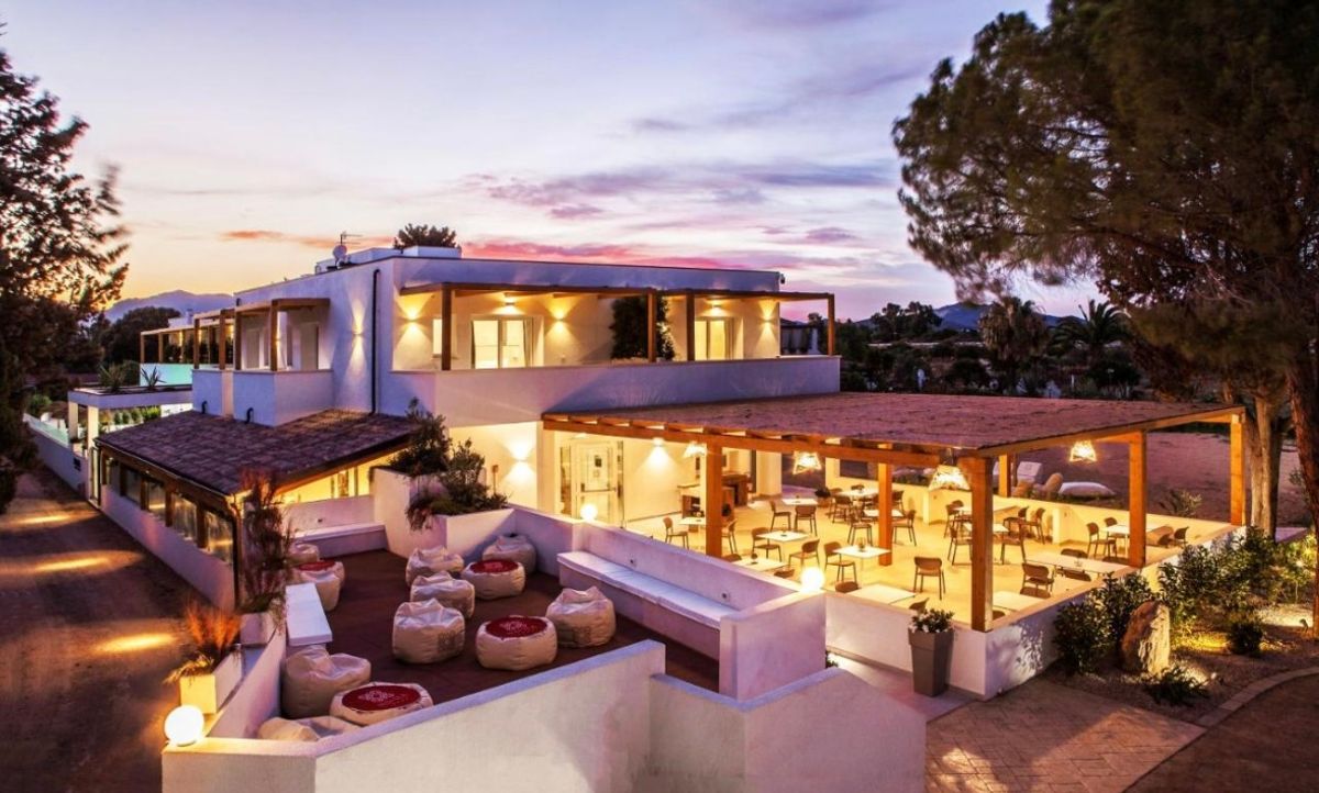 Sardynia na 6 dni w marcu za 1079 zł!🇮🇹 (w cenie lot+hotel+ transfer)