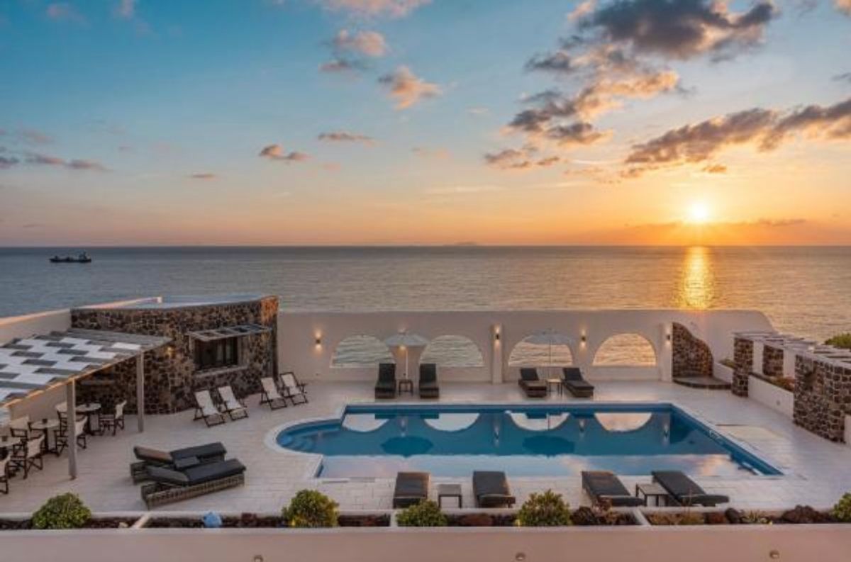 Santorini na 6 dni pod koniec sierpnia za 1749 zł🇬🇷🤩 (W cenie loty + hotel + transfer)