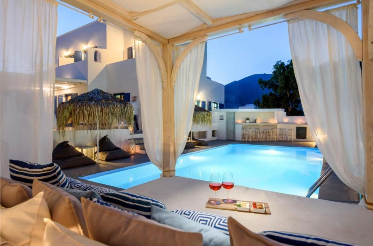 wakacje na Santorinii za 1479 zł!🇬🇷 (w cenie loty+ hotel+ transport)