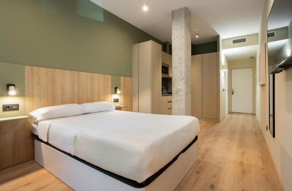 ⚽️ Wyjazd na mecz Realu Madryt za 1599 zł!🇪🇸 (W cenie: bilet na mecz+loty+hotel+transport)