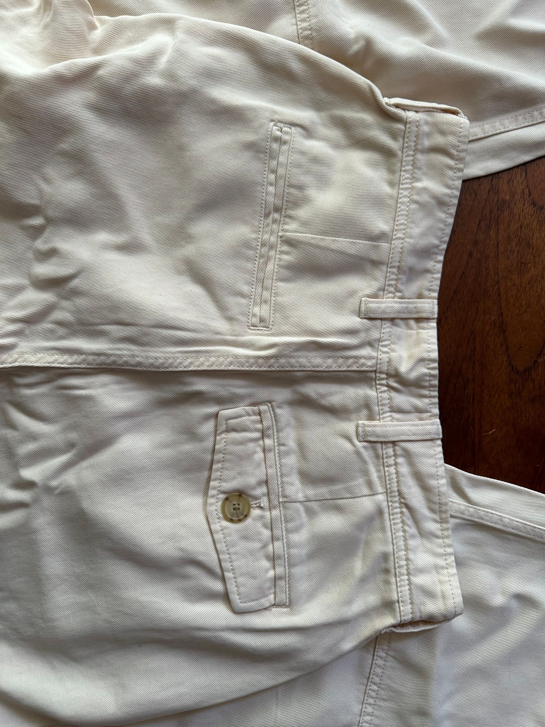 Fabric label: 100% TENCEL Lyocell, made in Vietnam.