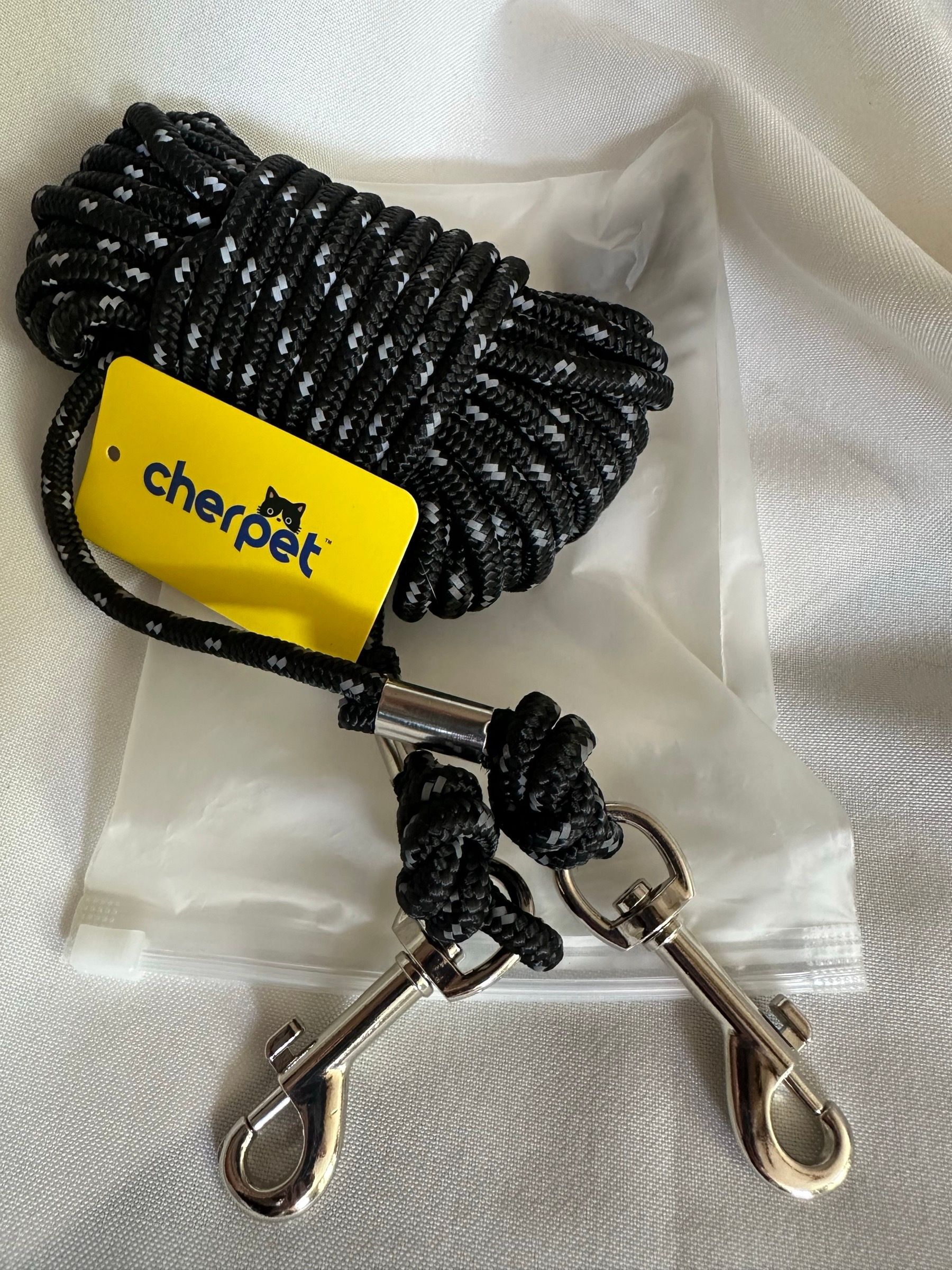 Cherpet black reflective rope pet leash with metal clips, new with yellow tag.