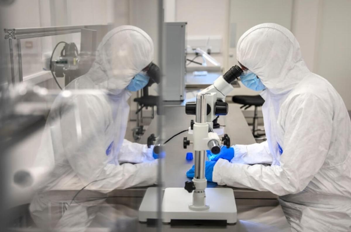 What defines manufacturing Excellence? Insights from the G&H Cleanroom