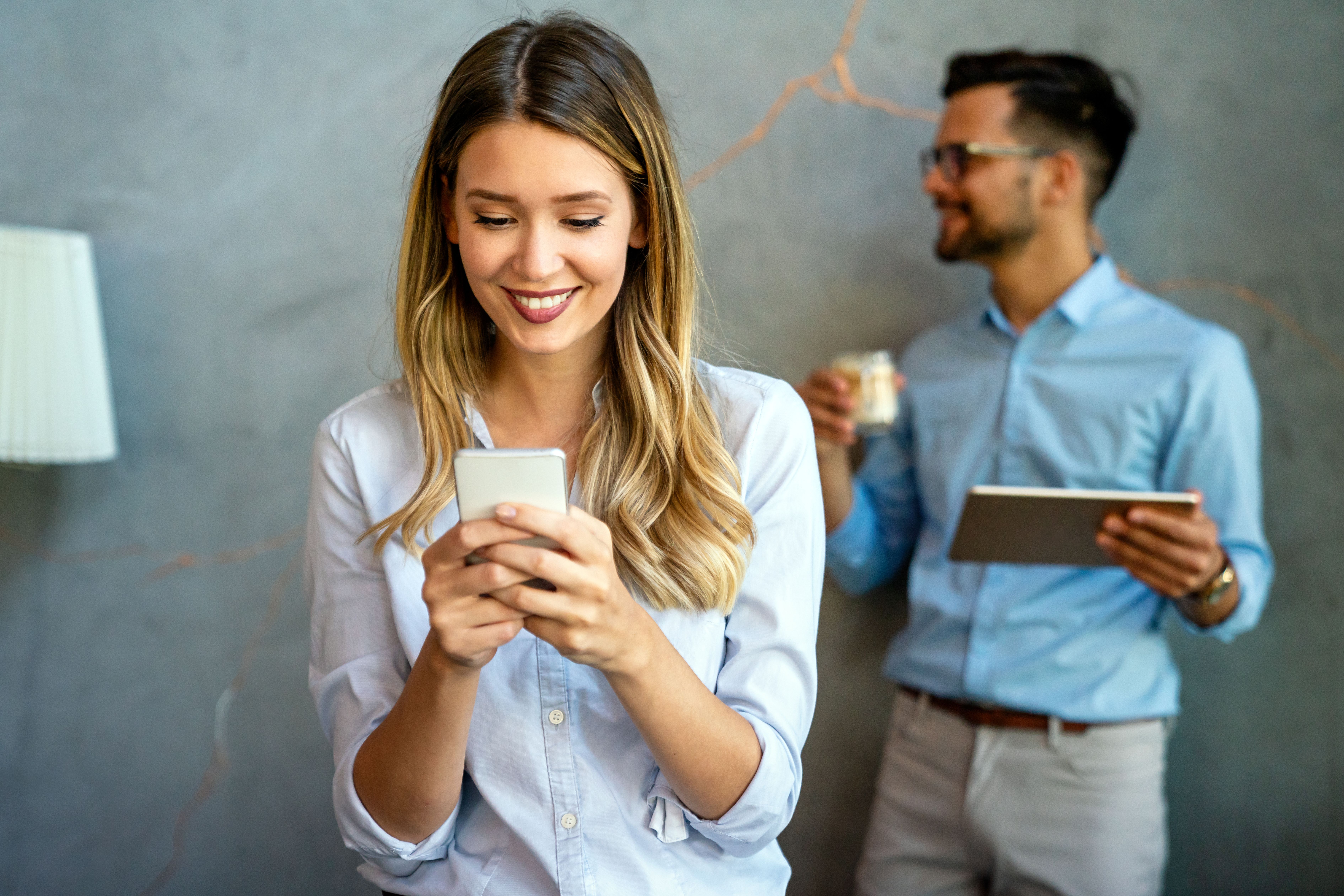 Konsijerž - Kontakt