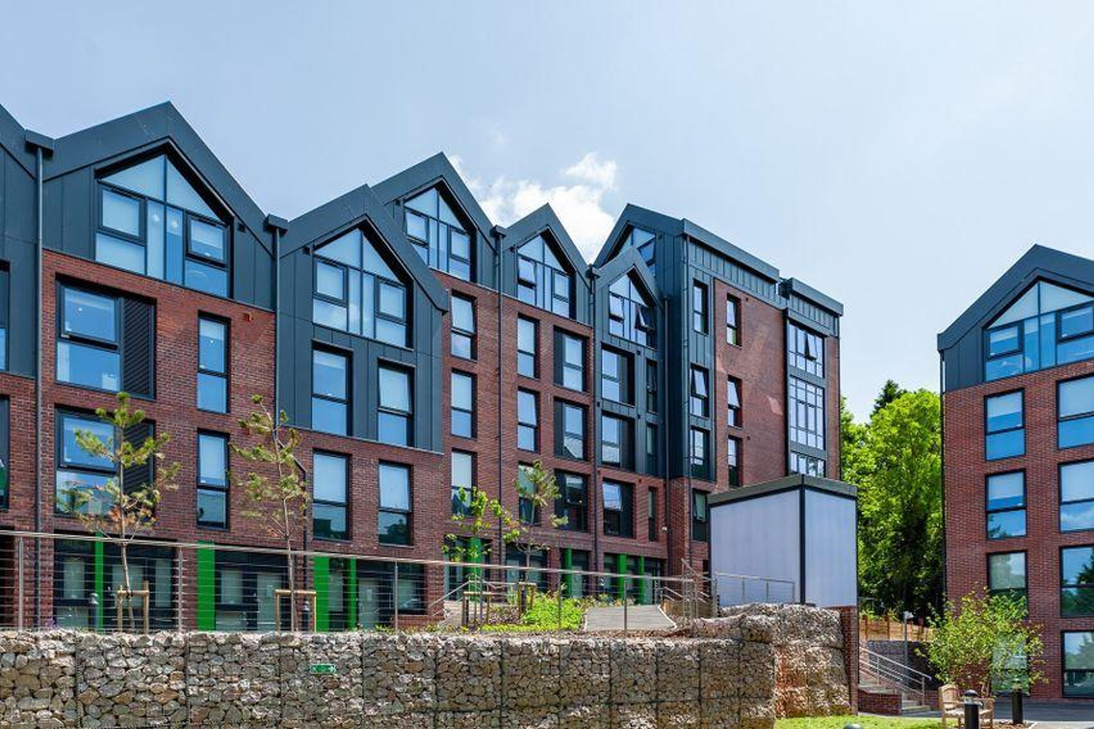 Hill View Place