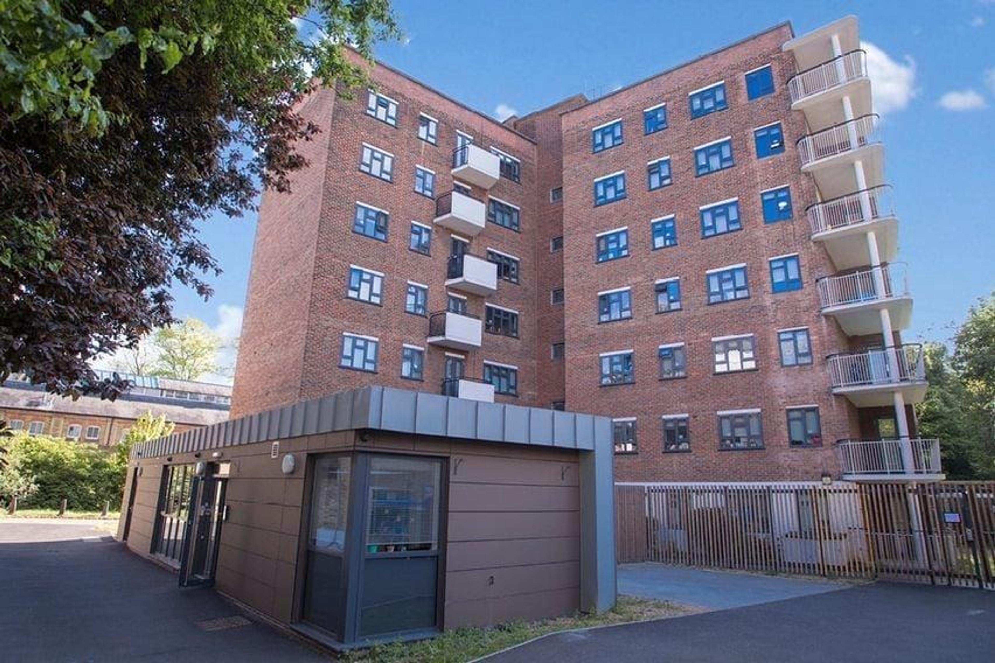 Surrey Quays Landale House