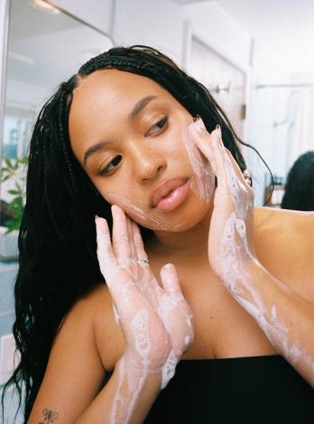 Faded Brightening Cleansing Bar