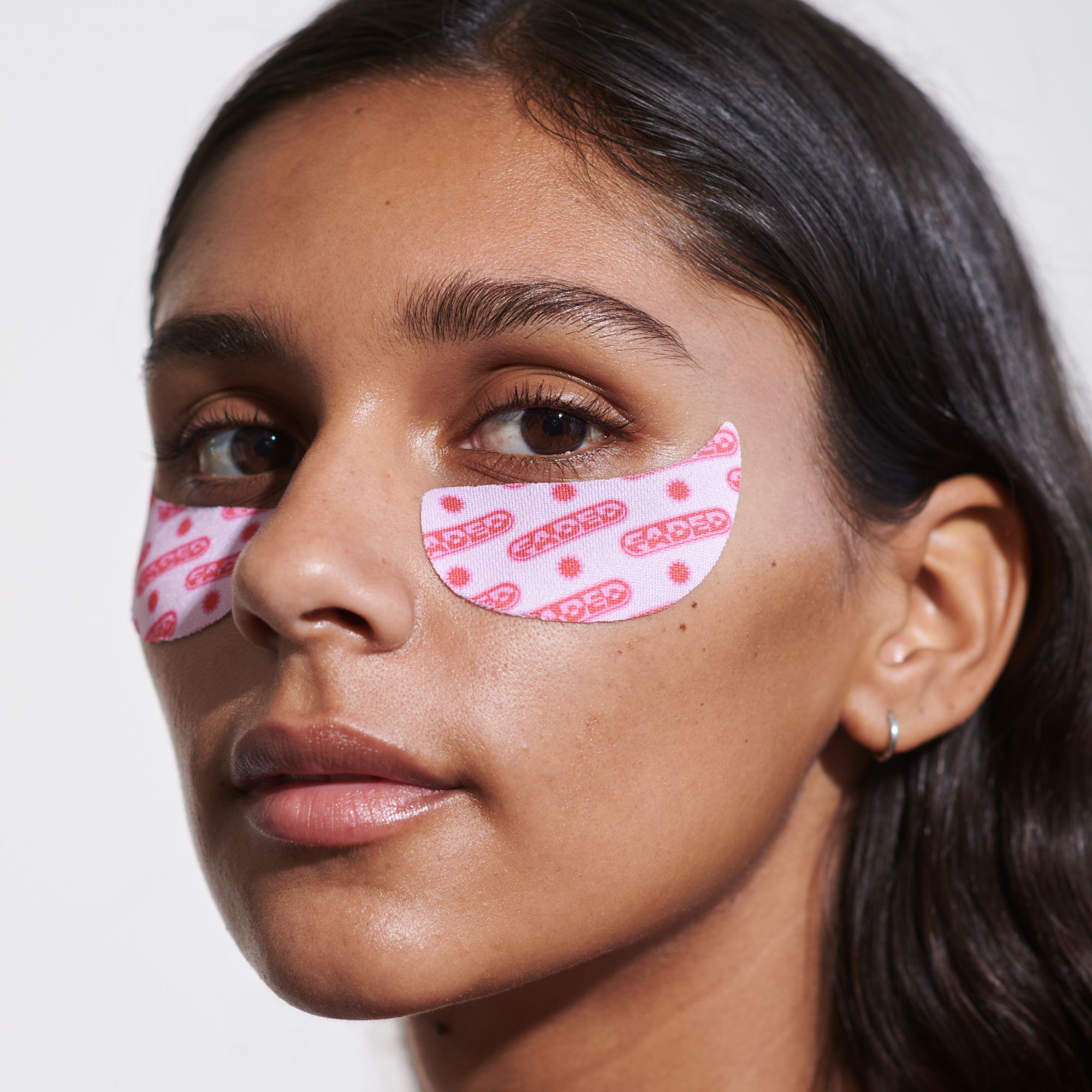Faded Brightening Eye Mask