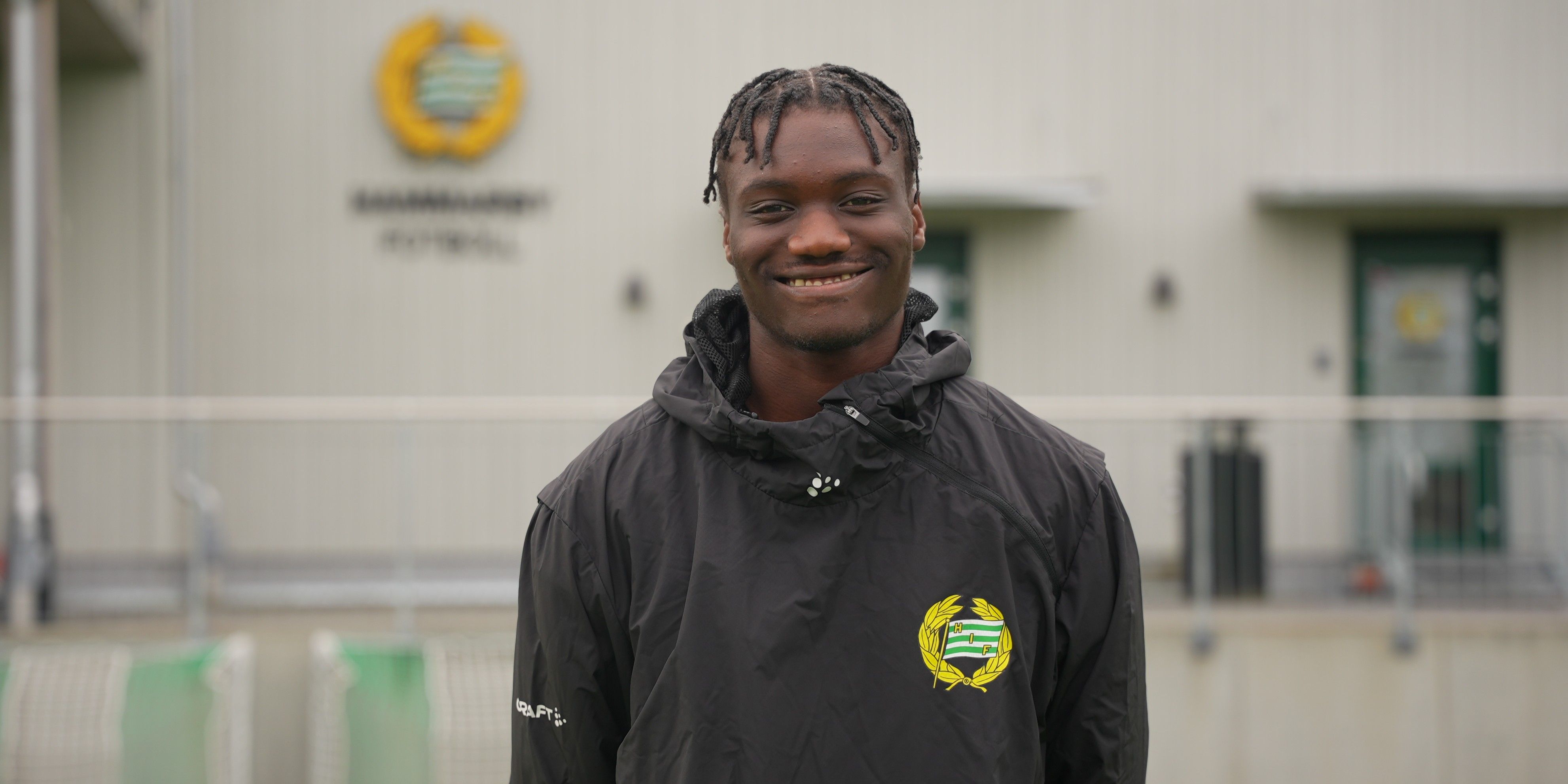 A-lagskontrakt med HIF för Essayas