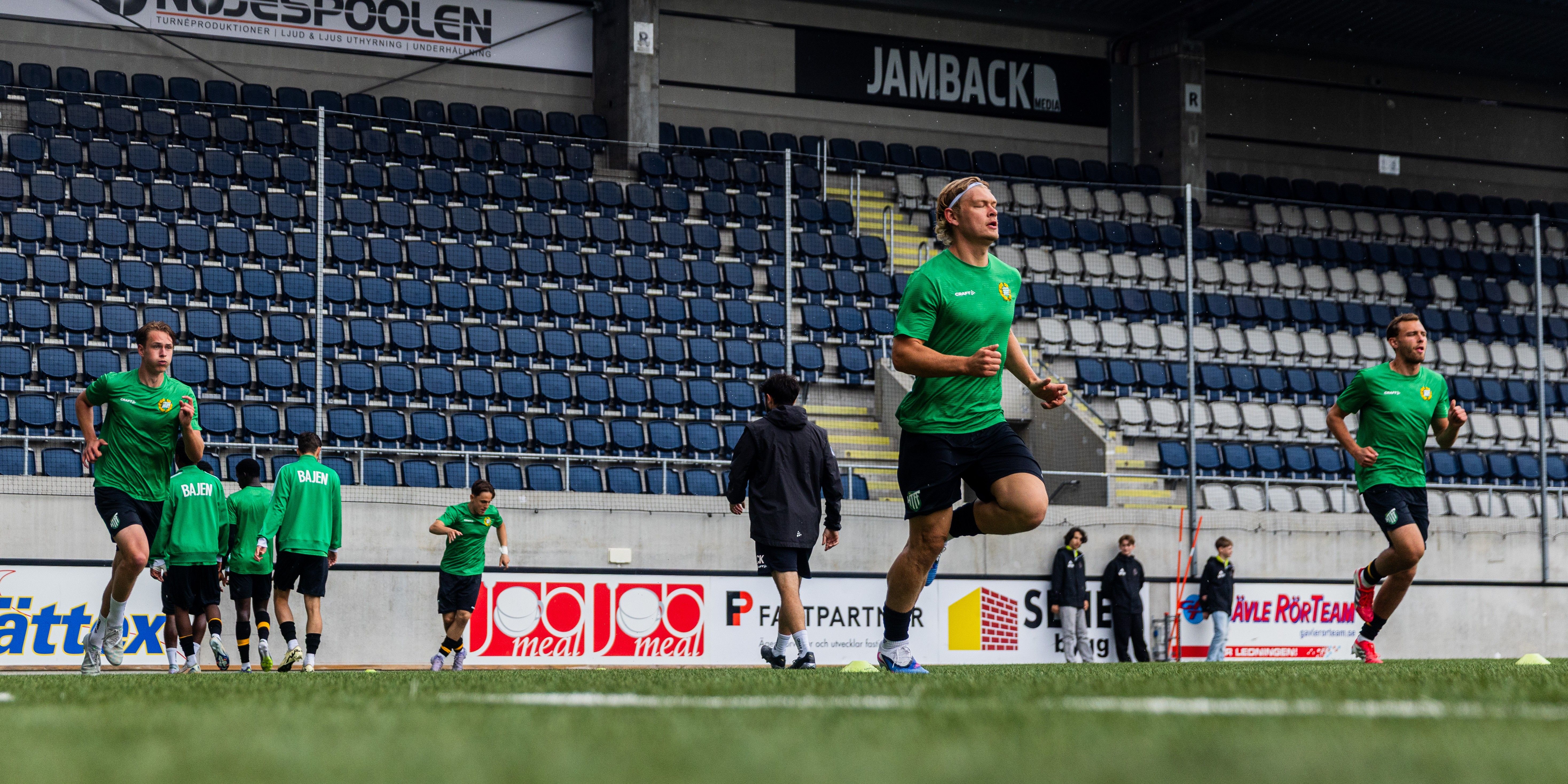 Bortamatch mot KB söndag 13.00 – se den i Bajen+