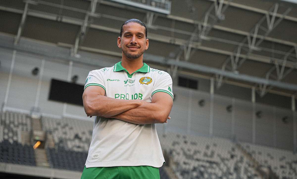 Nikola Vasic in Hammarby jersey during Allsvenskan match action