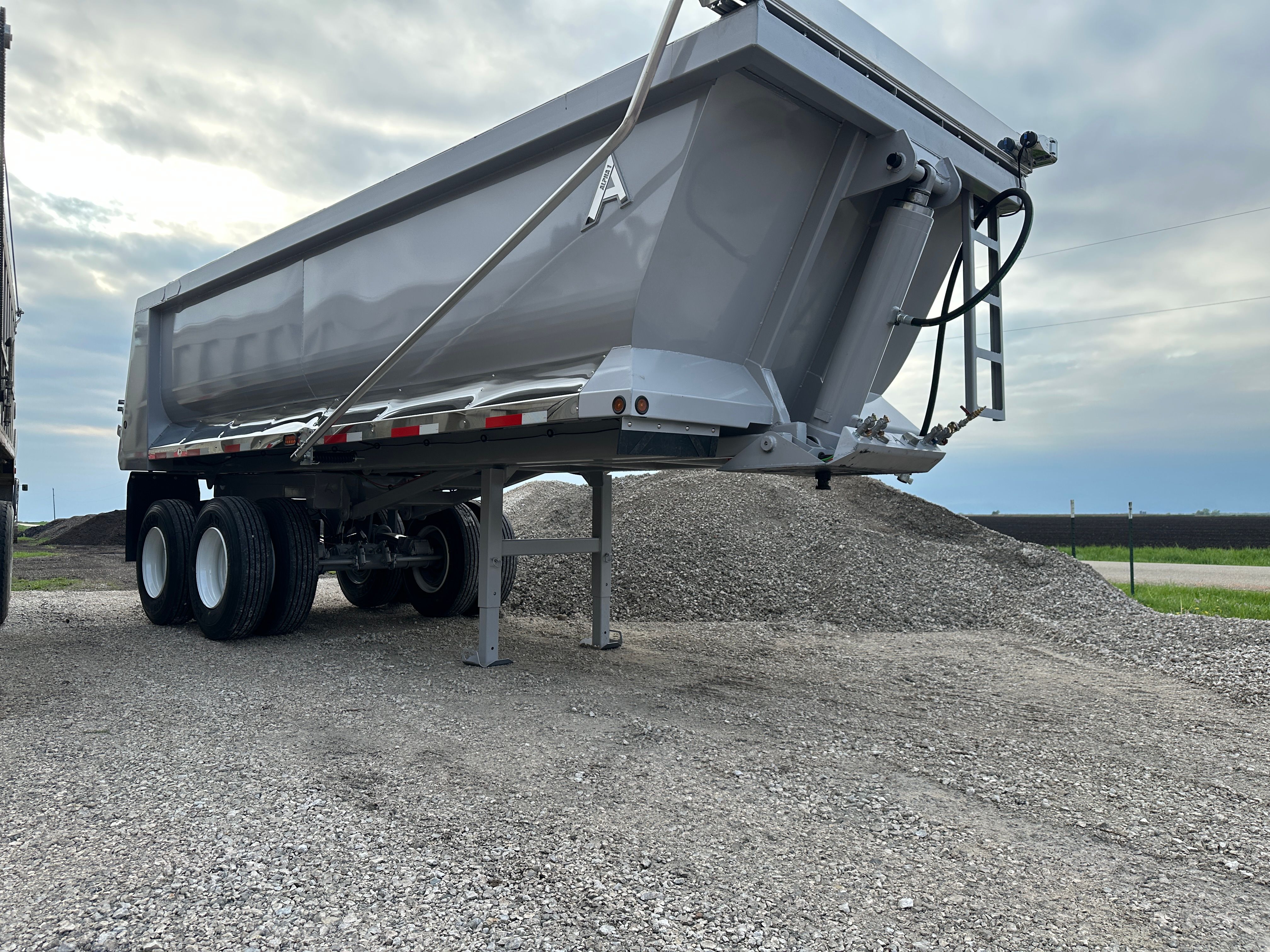 aluminum alko dump trailer