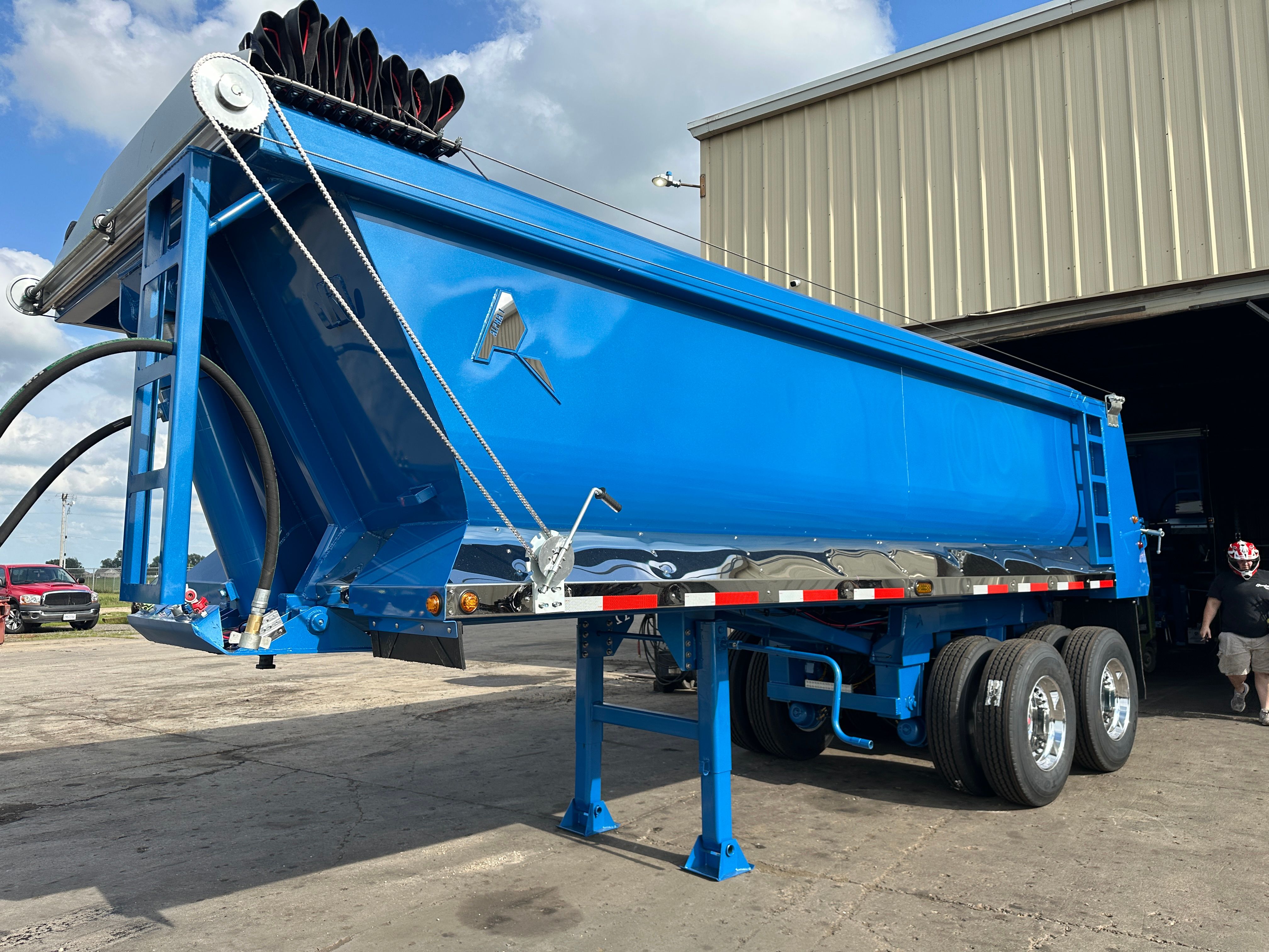 Full frame AR-steel dump trailer built for high impact loads in Cedar Rapids IA