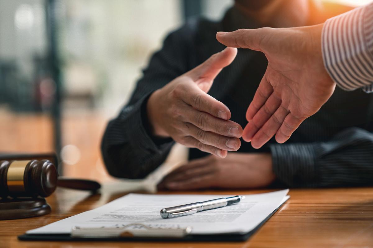 Employment Law – Uncovering Workplace Violations with Stratejic Relationships