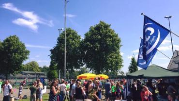 Een sfeerimpressie van een handbaltoernooi op sportpark Wouterland