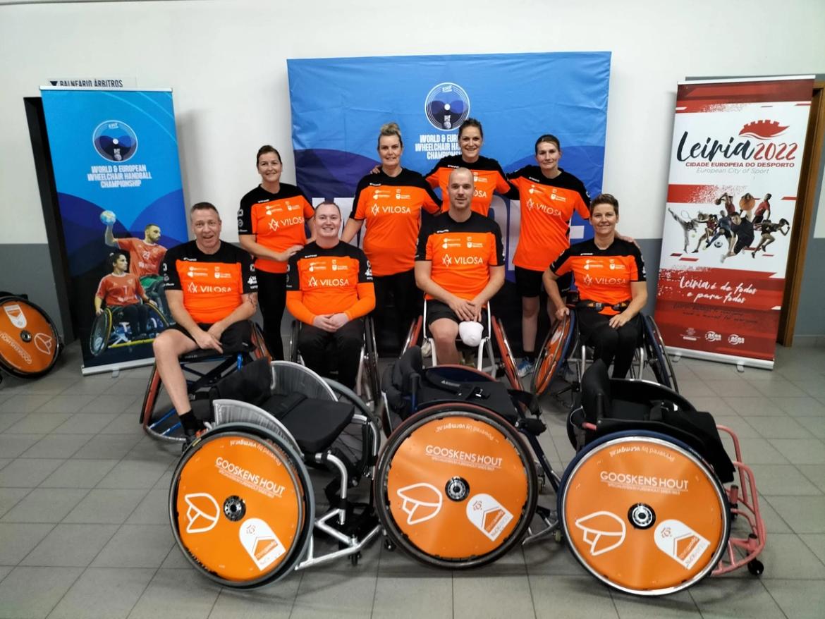 Het Nederlands rolstoelhandbalteam