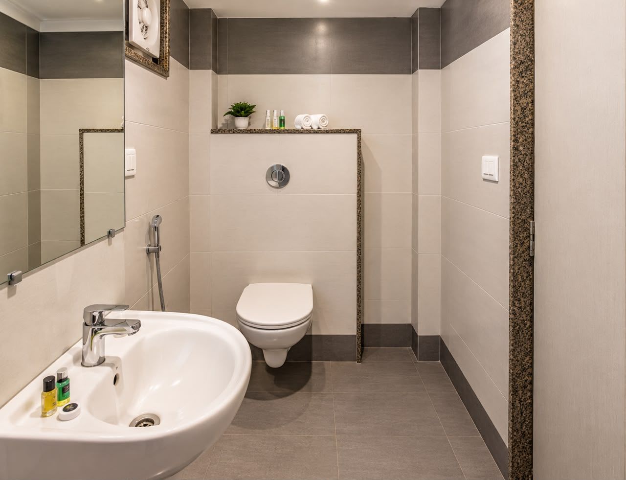 Hotel Naman gallery image 5