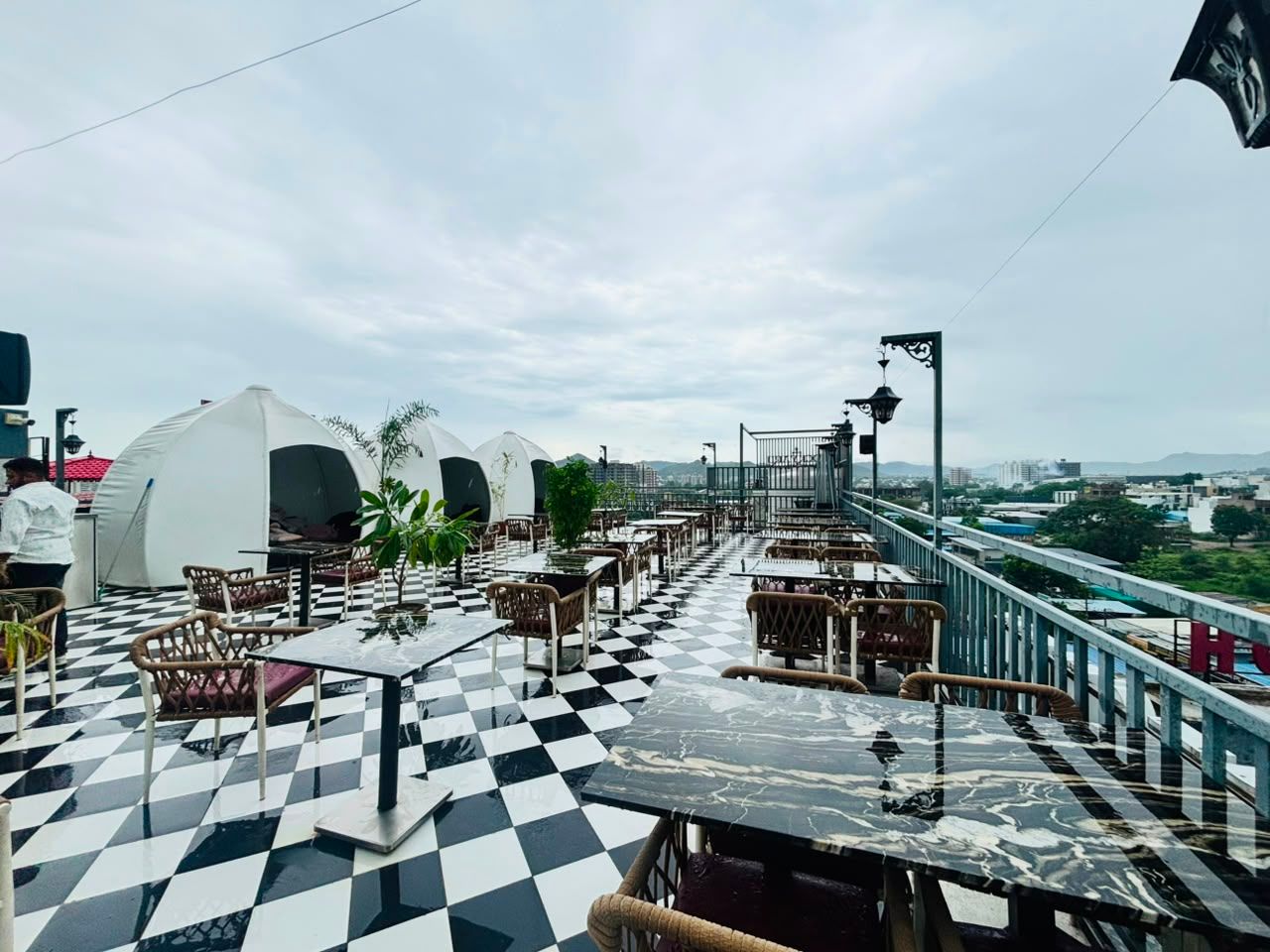 Dockyard Bar And Restro 2
