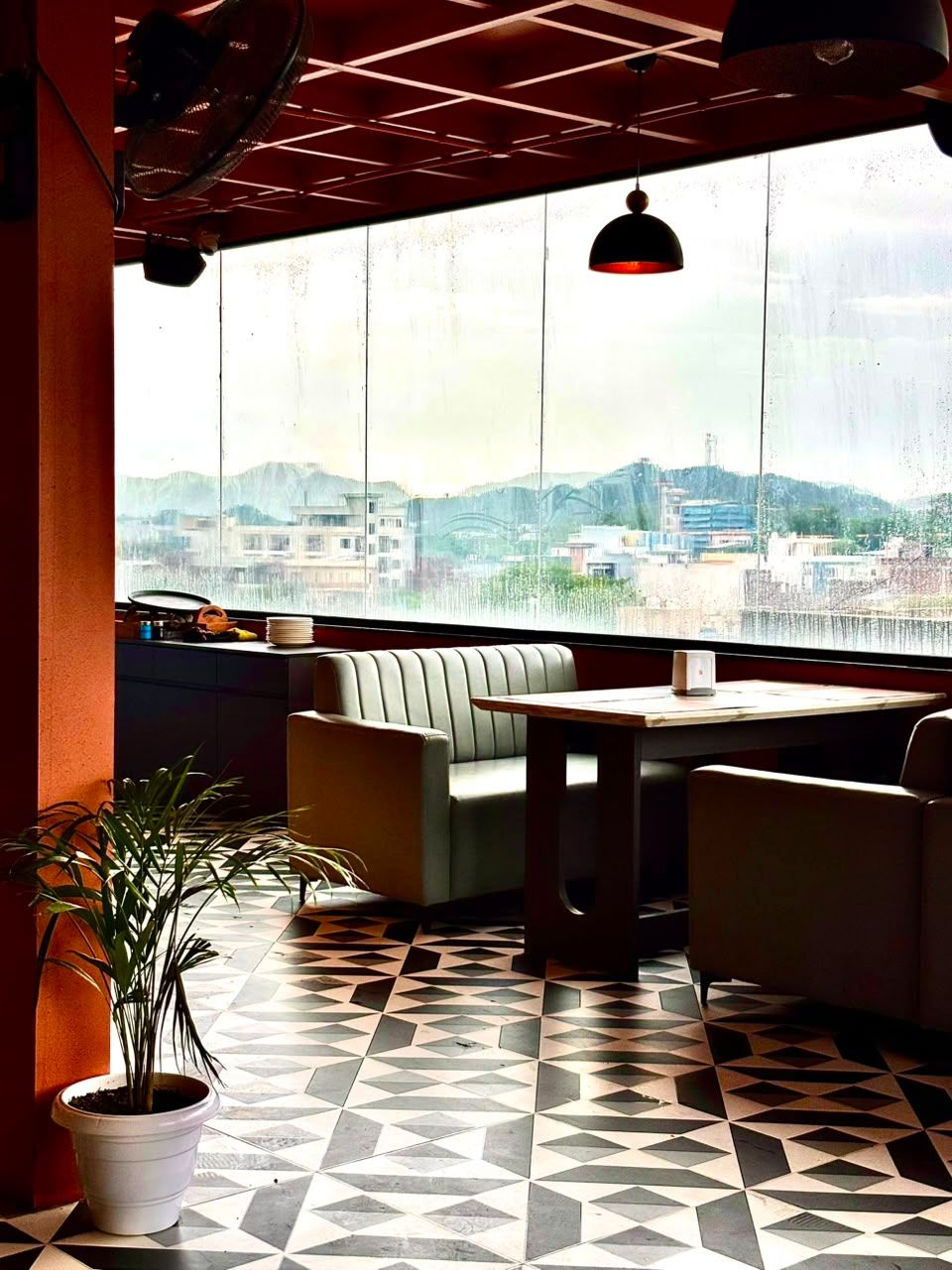 Dockyard Bar And Restro 1