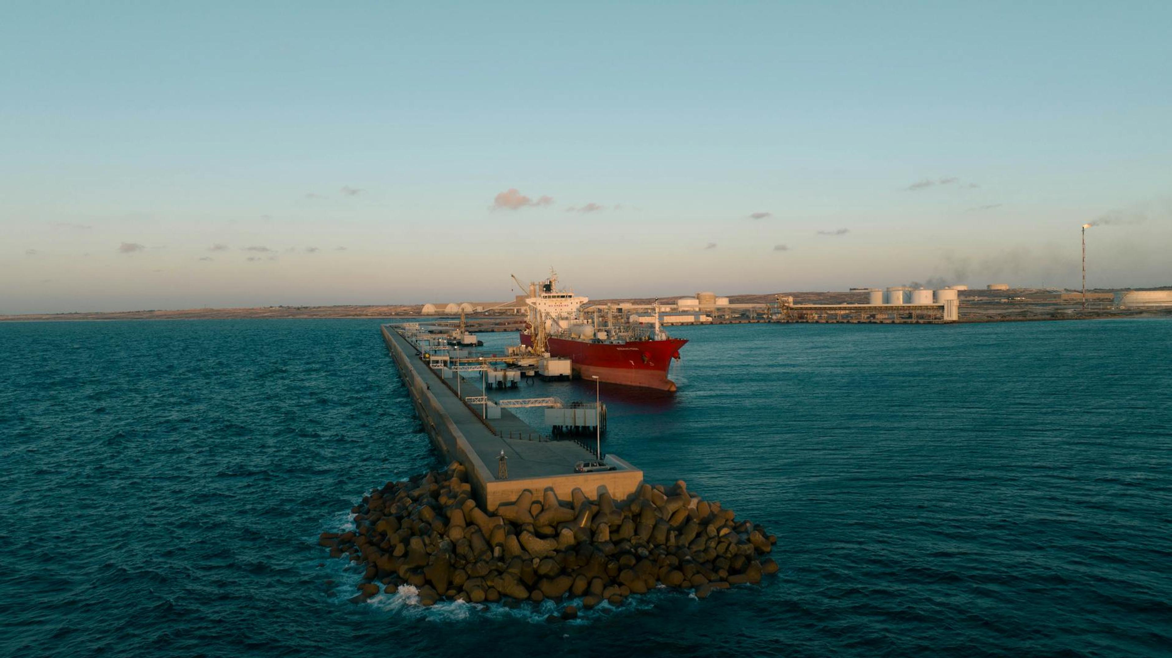 Казахстан планирует сократить поставки нефти в ЕС