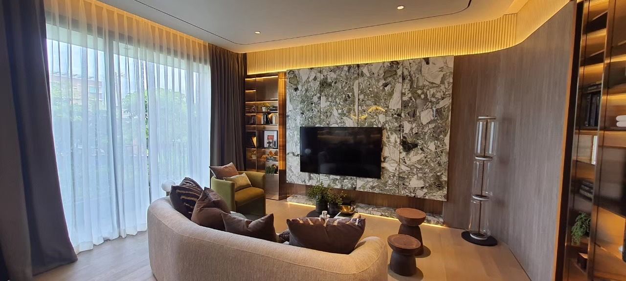 KALM Penthouse Ari