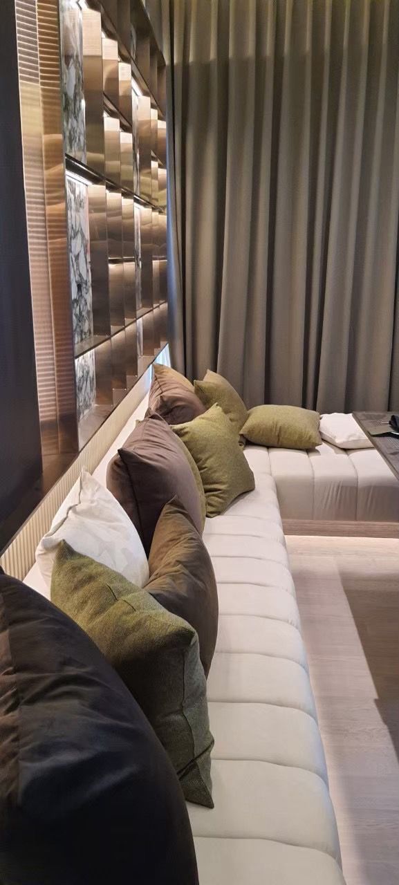 KALM Penthouse Ari