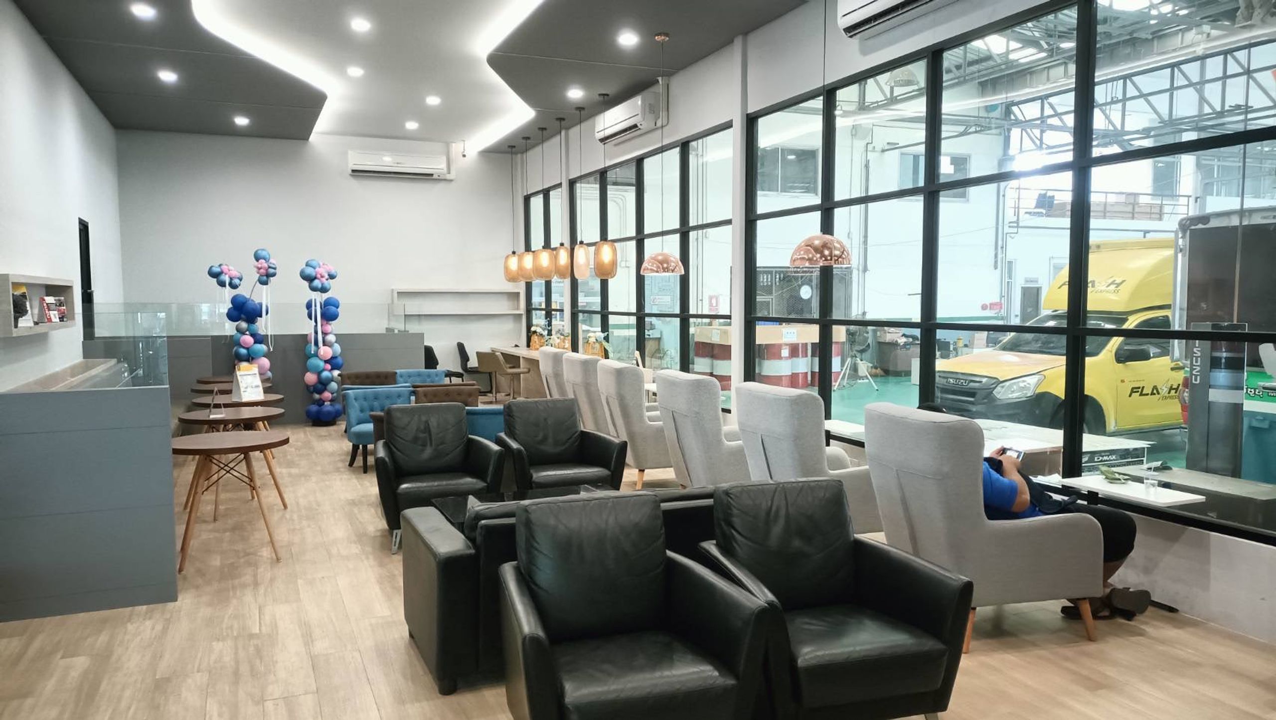 Isuzu Krungthep Sale Srinakarin Branch