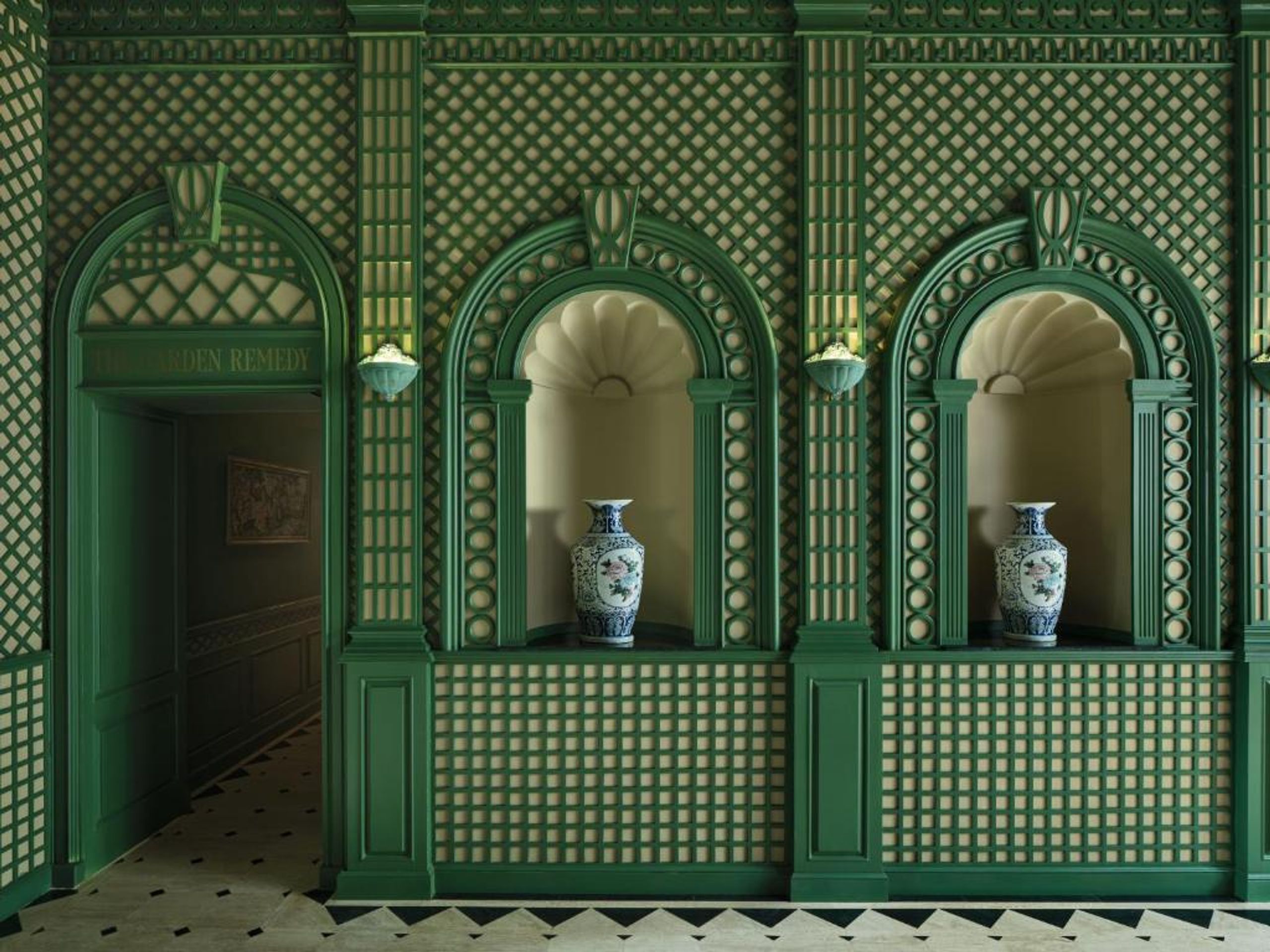 Maison Mystique
