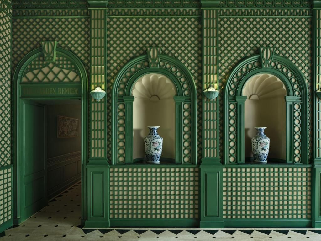 Maison Mystique