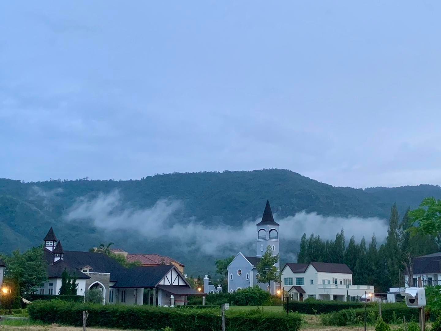 Grand Marnez