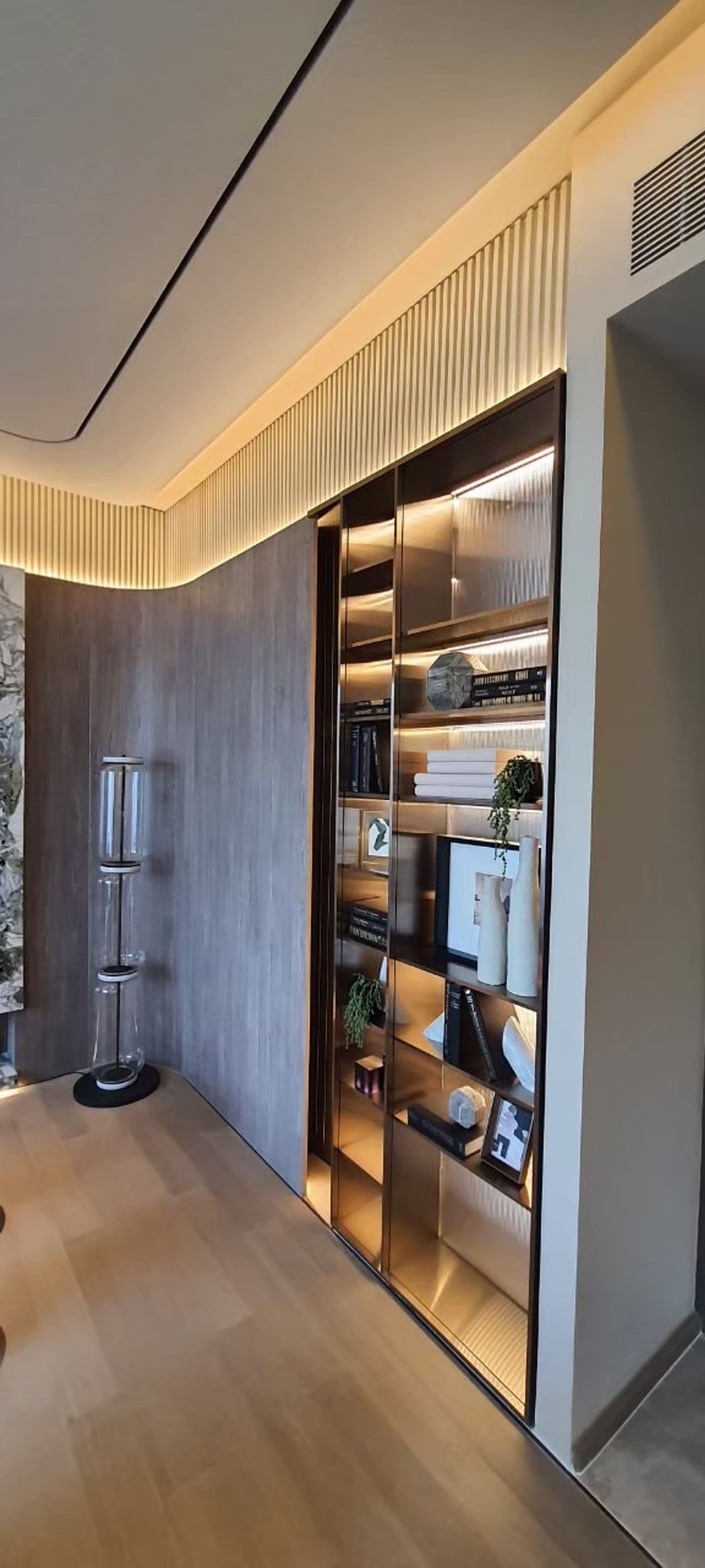 KALM Penthouse Ari