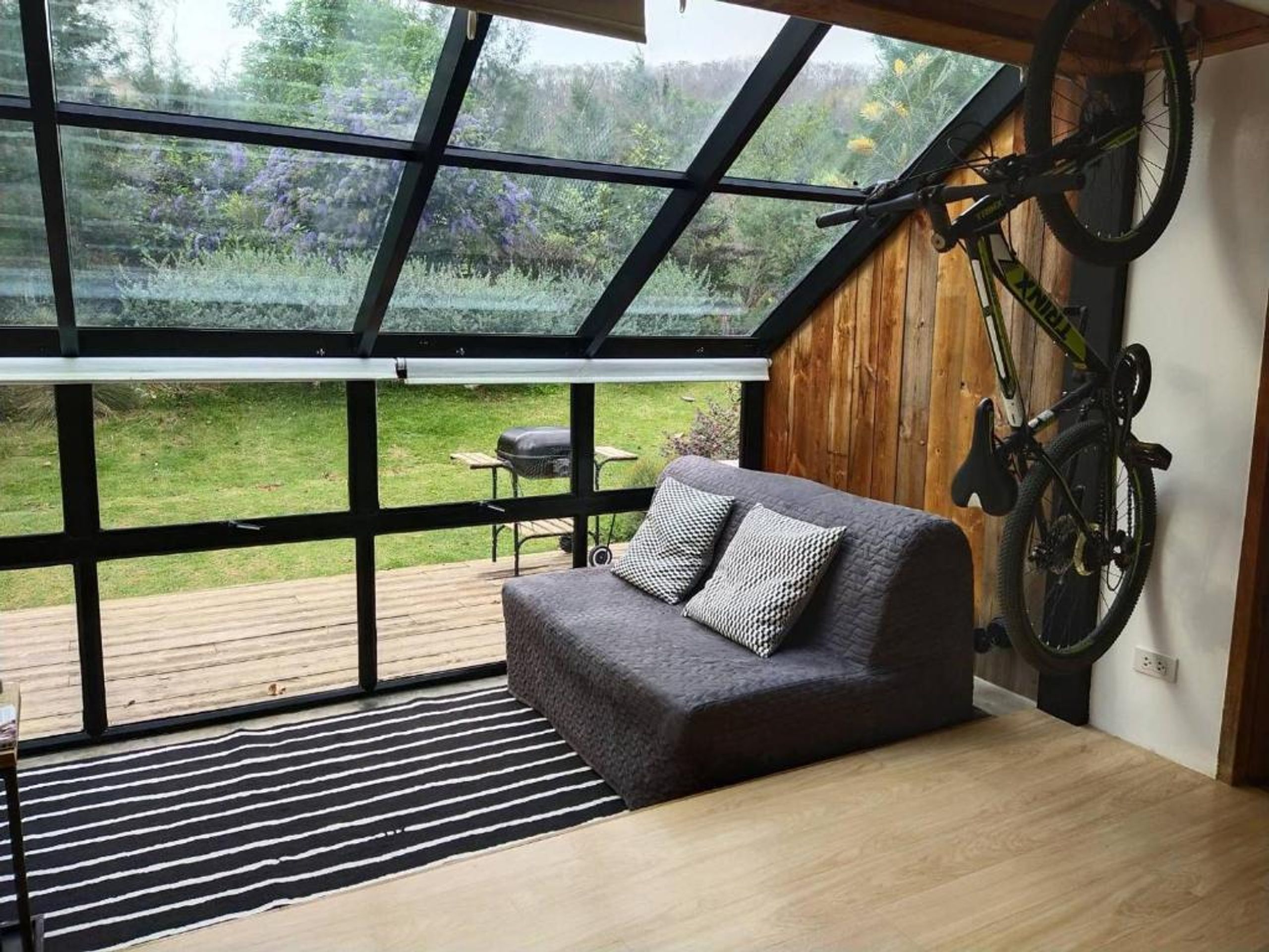 The Birder's Lodge