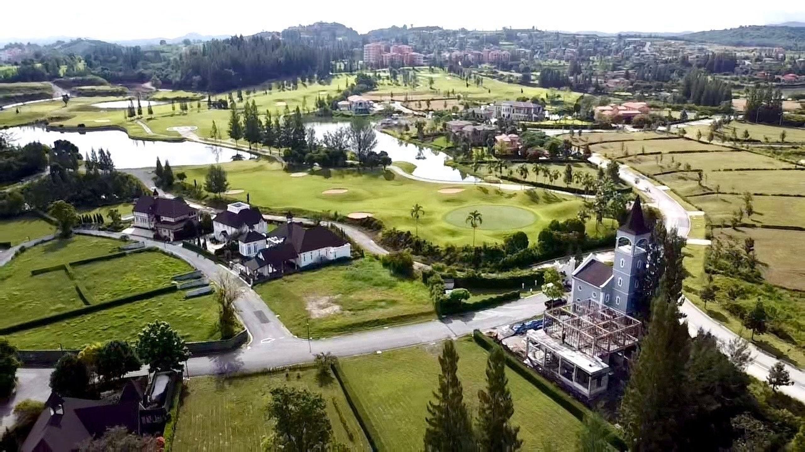 Grand Marnez