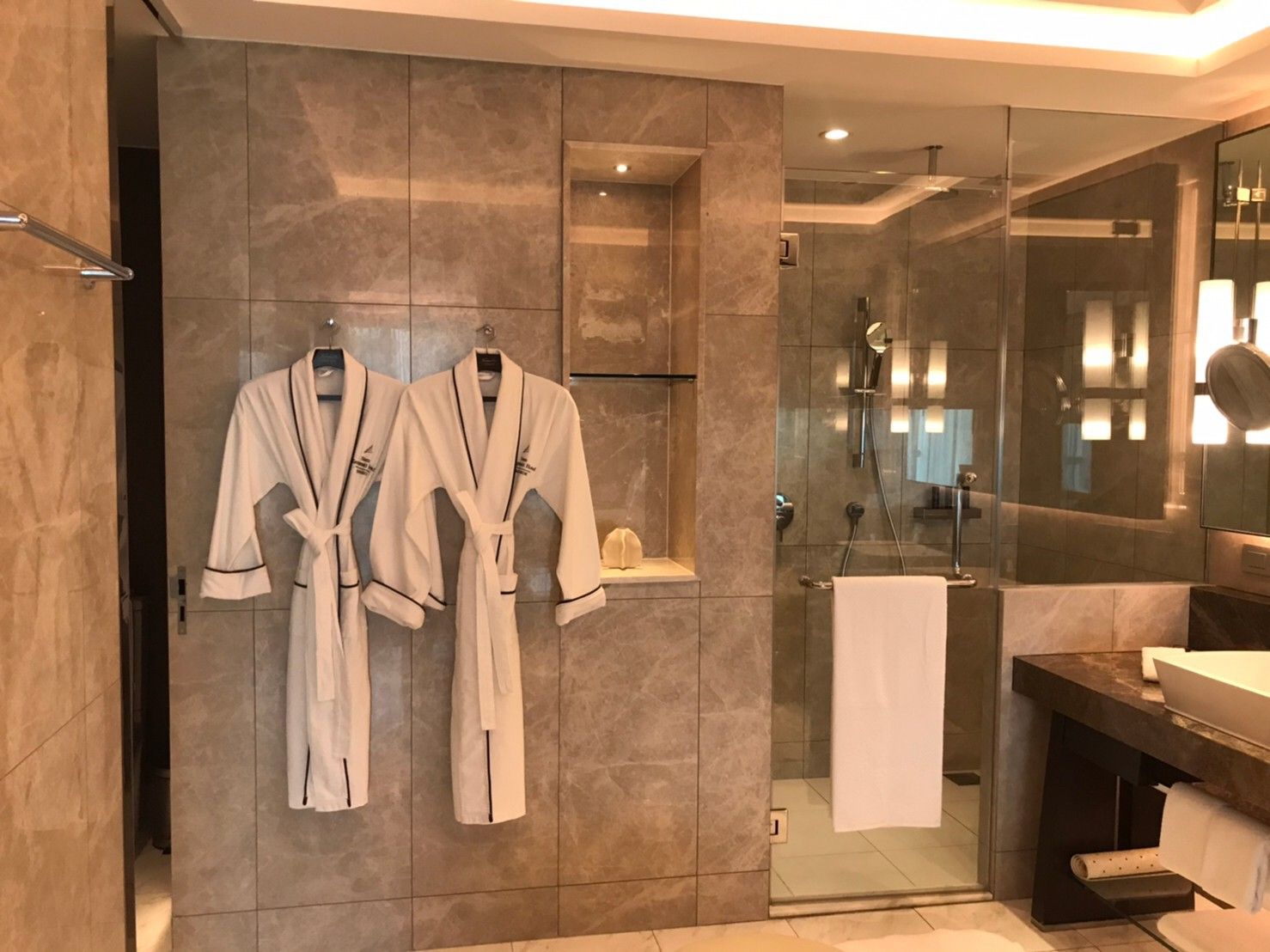 Siam Kempinski Hotel