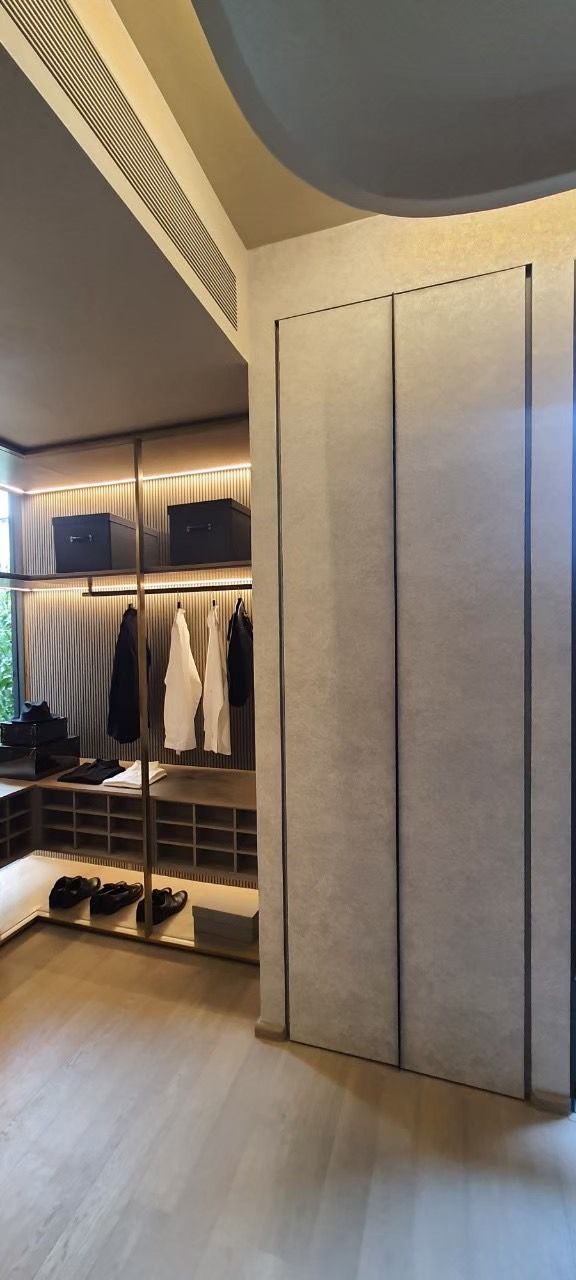KALM Penthouse Ari