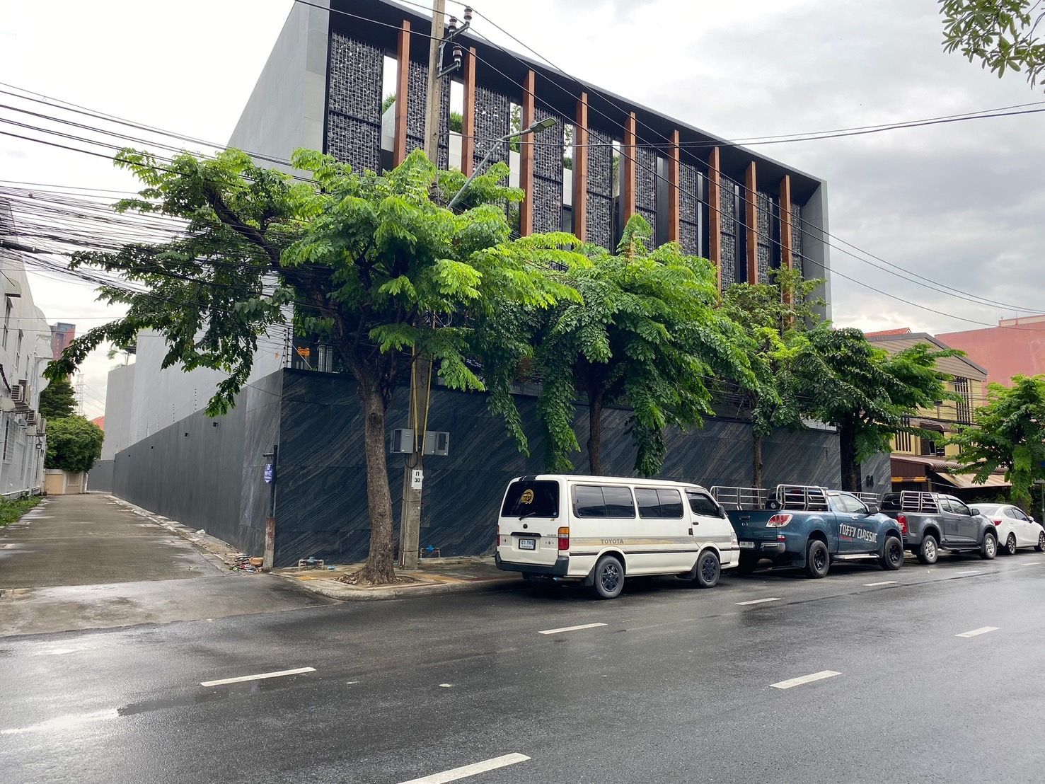 Phandin Pheunfa House