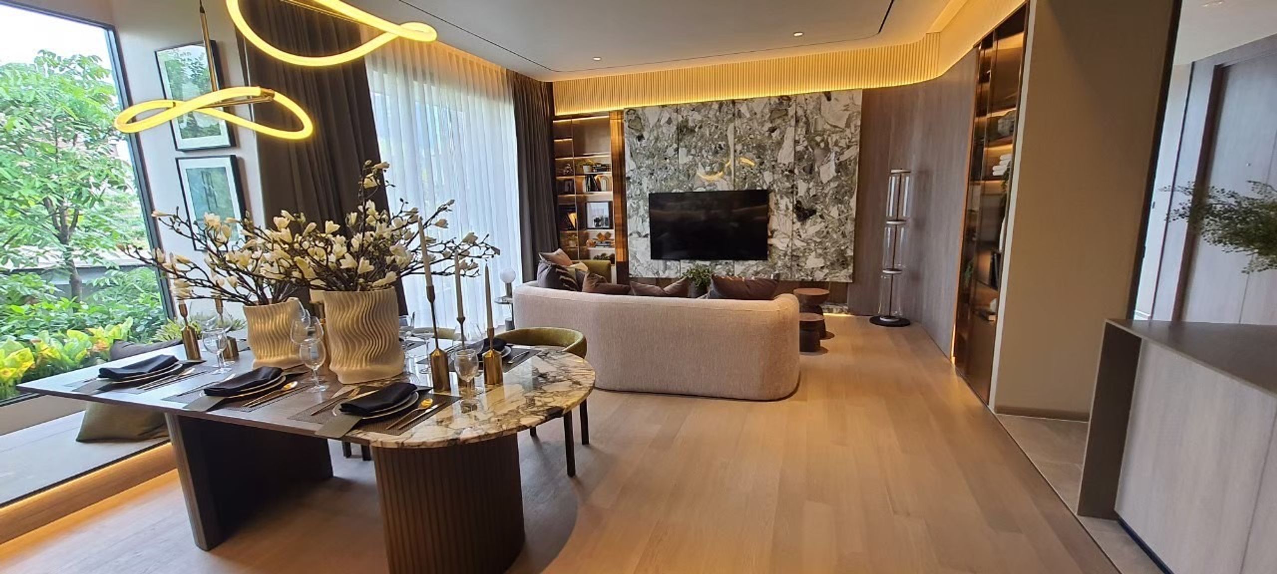 KALM Penthouse Ari